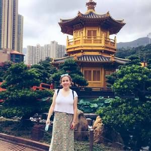 Meet your Posher, Julia